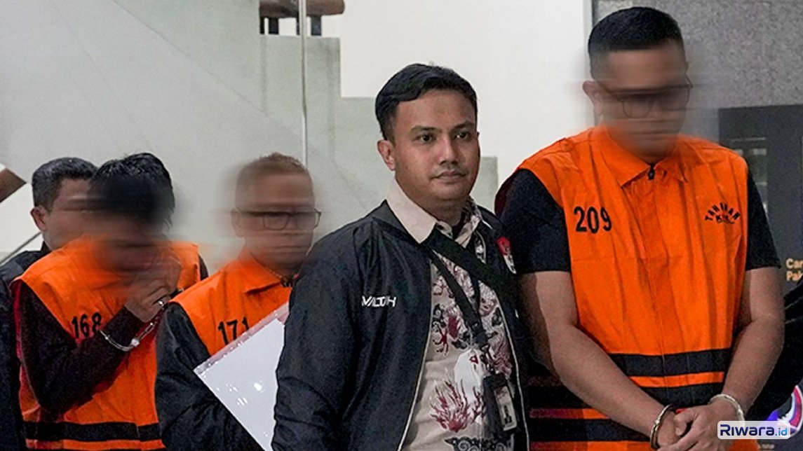 Bupati Klaten Hamenang Wajar Ismoyo dan dua tersangka lain ditahan KPK